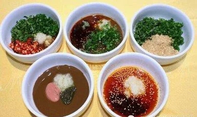 火鍋味道怎樣，湯底和蘸料各占一半的因素，這些蘸料你都吃過？