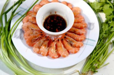 用冷水，還是熱水煮蝦？為什么你煮的蝦又腥又柴？