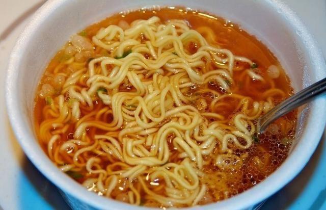這四種早餐別再給孩子吃，特別是第二種