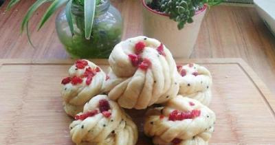 不會做花卷的可以試試這個方法，很簡單，一看就會，好吃又好看