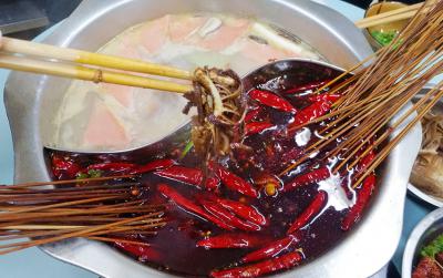 串串香與麻辣燙區(qū)別你知道嗎？