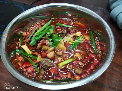  四川學(xué)習(xí)香辣火鍋兔技術(shù)培訓(xùn)哪里正宗？正宗火鍋兔技術(shù)做法，