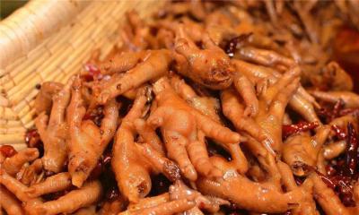 成都現(xiàn)撈鹵菜技術(shù)培訓(xùn)學(xué)校哪里好？學(xué)員親身反復(fù)鹵制菜品