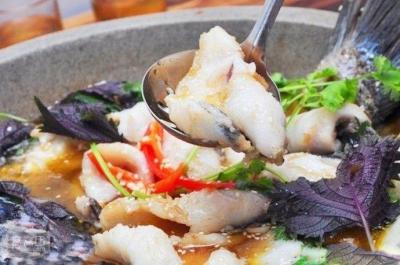 四川正宗石鍋魚技術(shù)培訓(xùn)哪里好？制作石鍋魚秘制紅油
