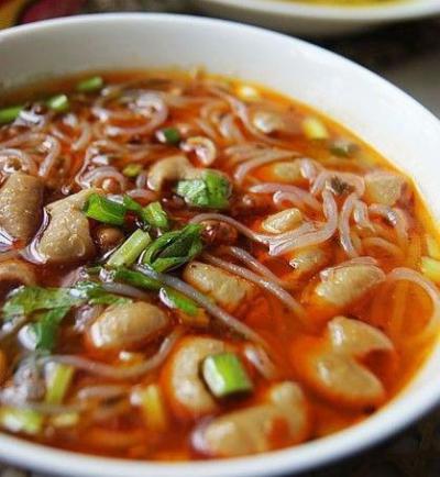 成都肥腸粉技術(shù)培訓(xùn)哪里好？反復(fù)的實(shí)踐操作