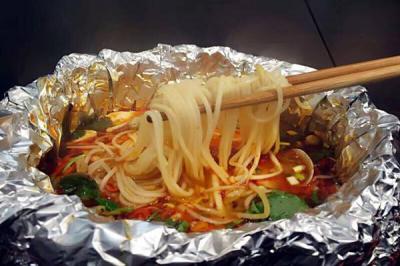 成都花甲米線技術培訓價格哪里便宜？三四天內(nèi)即可學