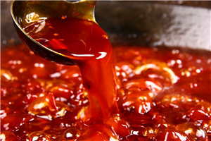 四川麻辣火鍋技術培訓班哪里好？火鍋高湯原料的選擇