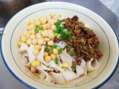 川味面食技術做法哪里一對一培訓？高湯的熬制方法