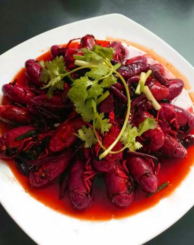 麻辣小龍蝦技術(shù)培訓(xùn)哪里一對(duì)一教學(xué)？成都餐飲培訓(xùn)中心
