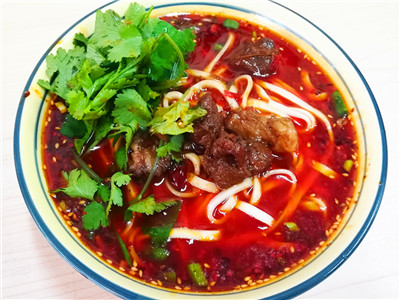 短期川味面食技術(shù)做法哪里好？小吃餐飲培訓(xùn)機(jī)構(gòu)