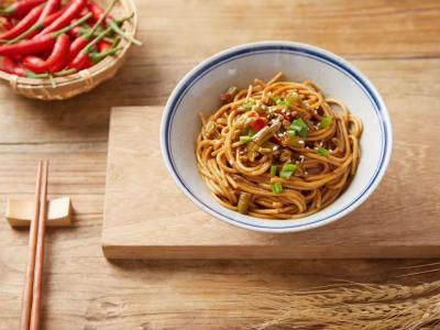 武漢熱干面培訓(xùn)哪里好？熱干面培訓(xùn)機(jī)構(gòu)