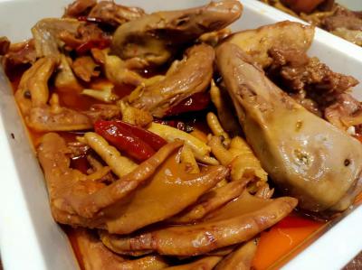 現(xiàn)撈麻辣鹵菜技術(shù)培訓(xùn)哪家專業(yè)？專業(yè)餐飲培訓(xùn)中心
