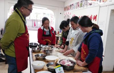 成都里可以學(xué)餐飲技術(shù)？