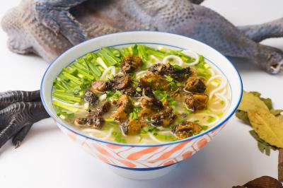 想學(xué)烏雞米線技術(shù)哪里有？