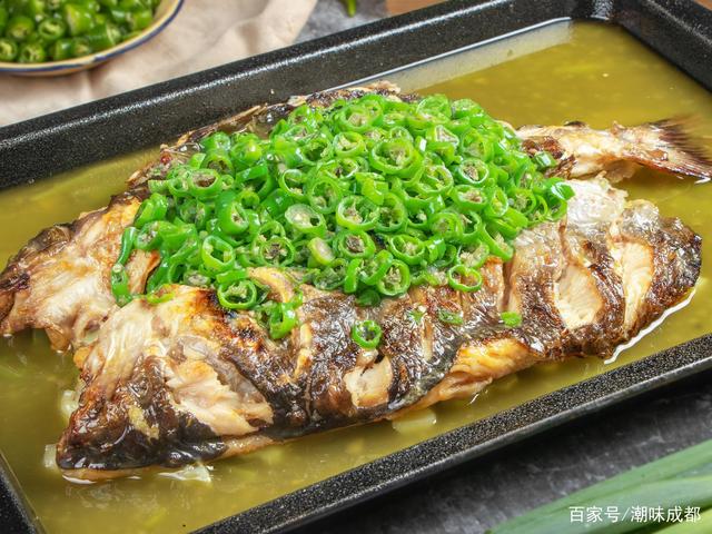 哪里學烤魚技術(shù)培訓(xùn)好？成都烤魚正宗培訓(xùn)技巧大揭秘