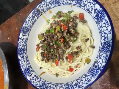 如何選擇面食培訓學校？師資力量與教學內容全面性至關重要