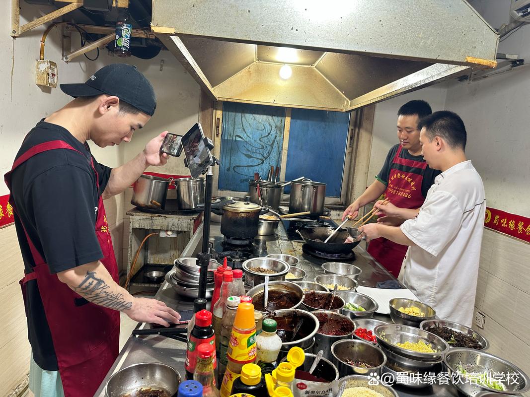 培訓(xùn)面食技術(shù)班_有哪些培訓(xùn)面食機(jī)構(gòu)_面食技術(shù)培訓(xùn)哪里好一點(diǎn)